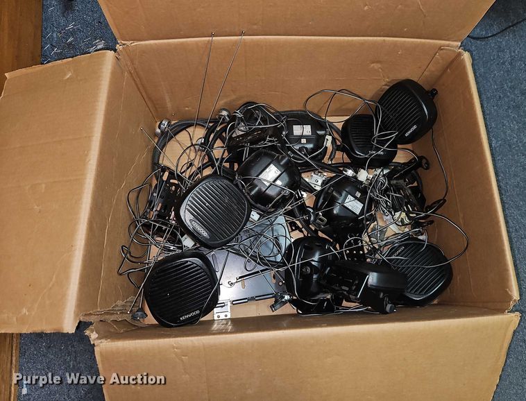 image for item FN5518 Kenwood speakers