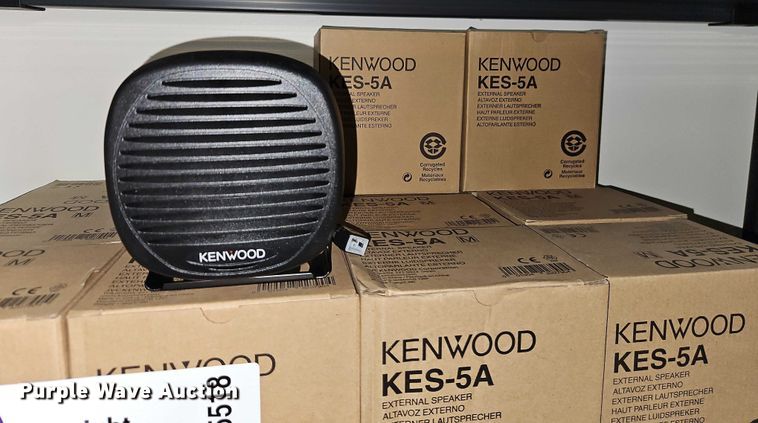 image for item FN5518 Kenwood speakers