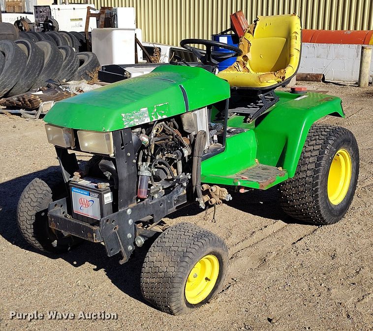 image for item IH9403 John Deere 455 lawn tractor