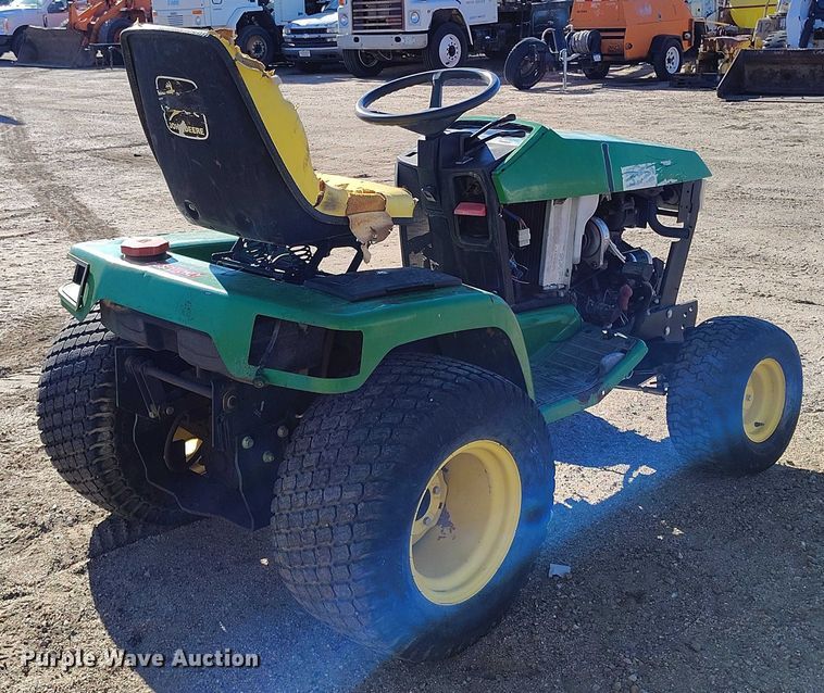 image for item IH9403 John Deere 455 lawn tractor