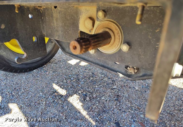 image for item IH9403 John Deere 455 lawn tractor