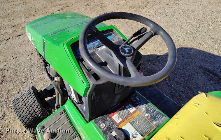 image for item IH9403 John Deere 455 lawn tractor