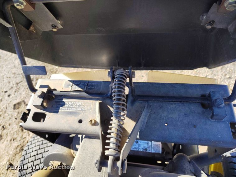 image for item IH9403 John Deere 455 lawn tractor