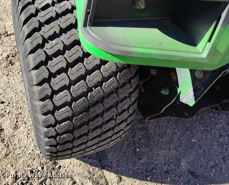 image for item IH9403 John Deere 455 lawn tractor