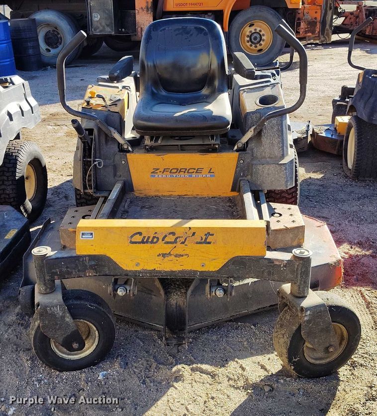 image for item IH9405 (2) Cub Cadet Z Force L ZTR lawn mowers