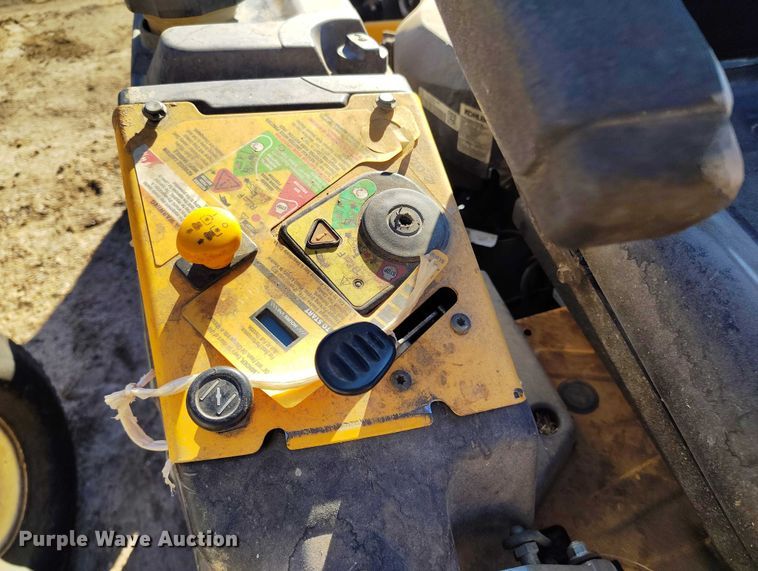 image for item IH9405 (2) Cub Cadet Z Force L ZTR lawn mowers