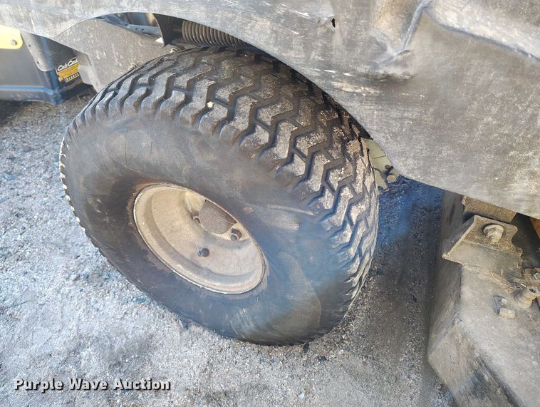 image for item IH9405 (2) Cub Cadet Z Force L ZTR lawn mowers