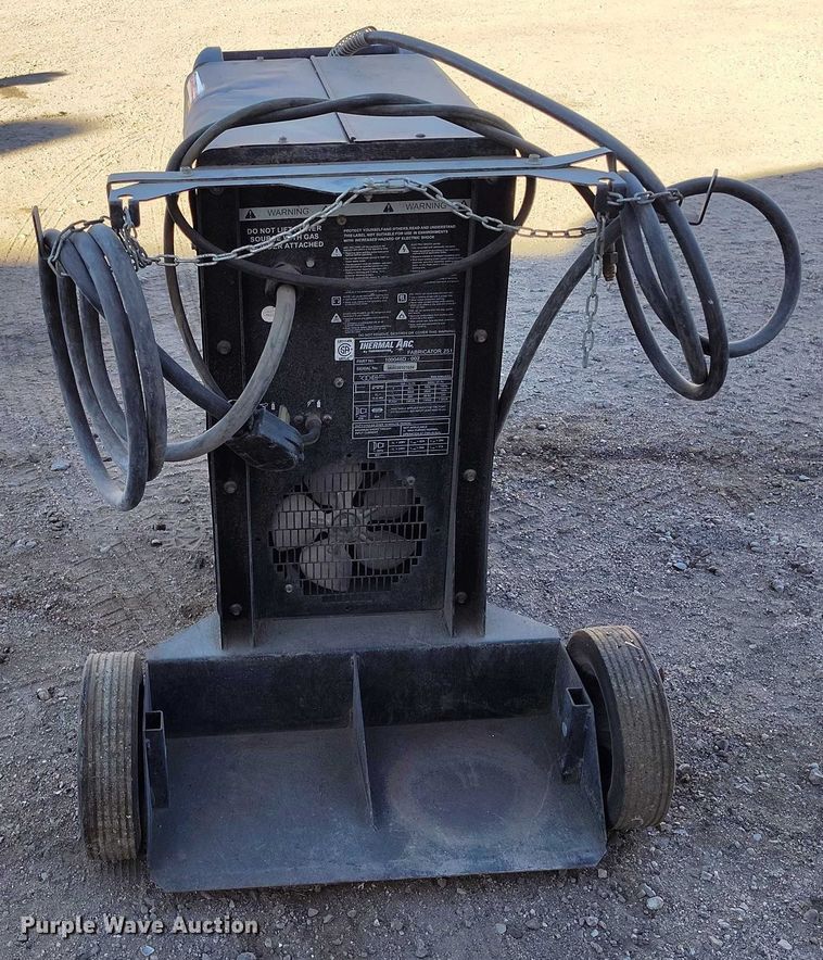image for item IH9407 Thermal Arc 251 welder