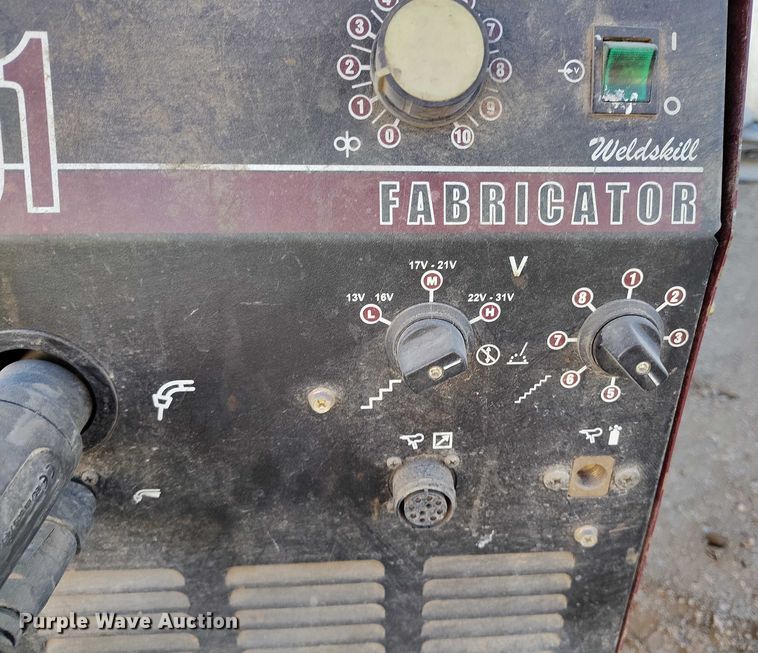 image for item IH9407 Thermal Arc 251 welder