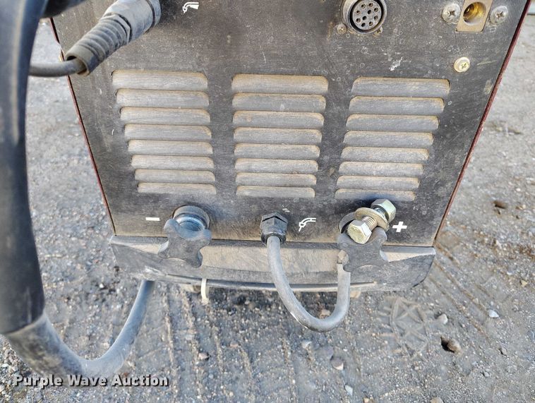 image for item IH9407 Thermal Arc 251 welder