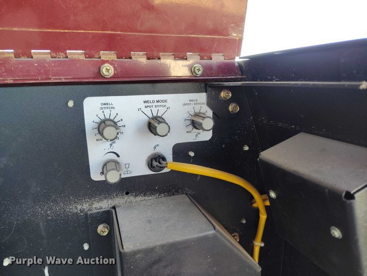 image for item IH9407 Thermal Arc 251 welder