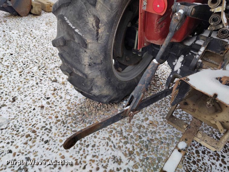 image for item IH9419 1989 Case IH 385 tractor