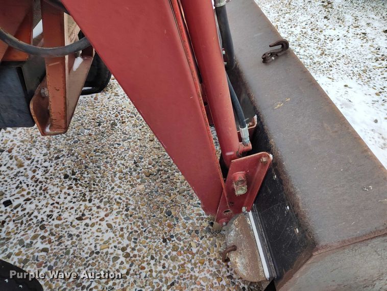 image for item IH9419 1989 Case IH 385 tractor