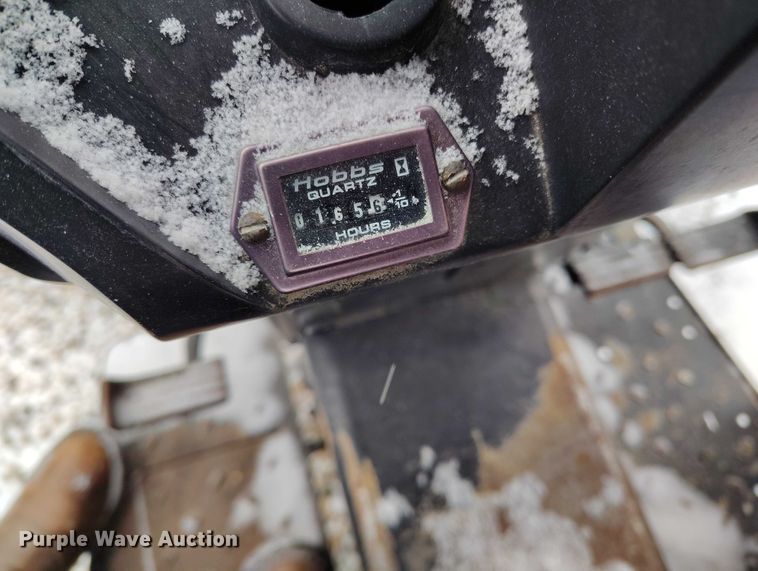 image for item IH9419 1989 Case IH 385 tractor