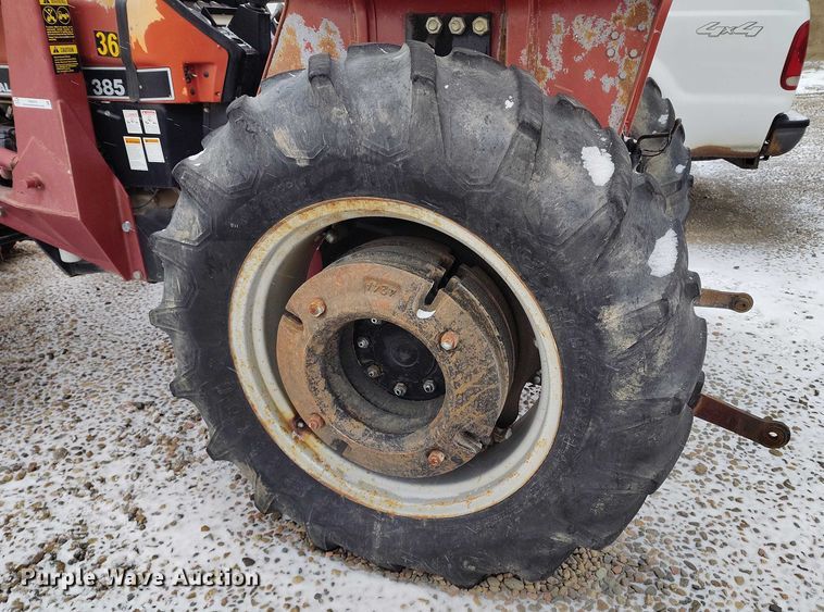 image for item IH9419 1989 Case IH 385 tractor