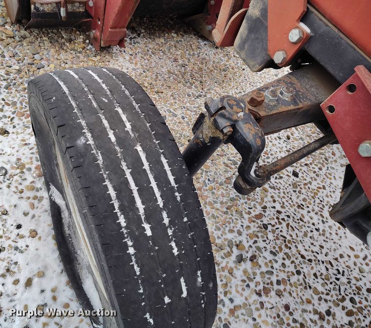 image for item IH9419 1989 Case IH 385 tractor