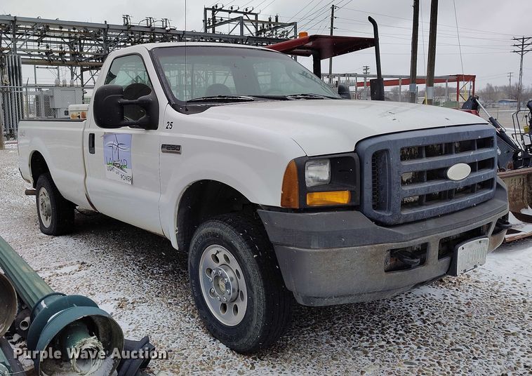image for item IH9420 2007 Ford F250 Super Duty pickup truck
