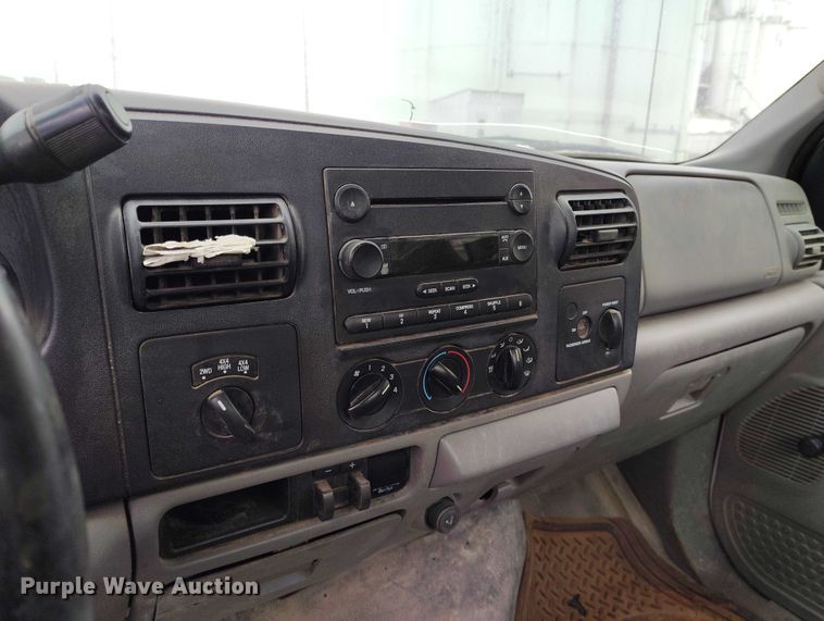 image for item IH9420 2007 Ford F250 Super Duty pickup truck