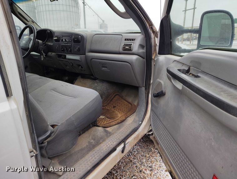 image for item IH9420 2007 Ford F250 Super Duty pickup truck