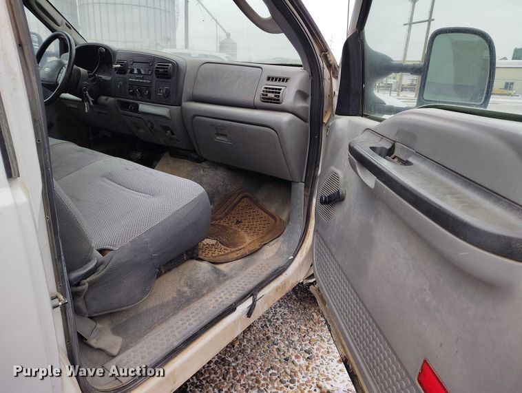 image for item IH9420 2007 Ford F250 Super Duty pickup truck