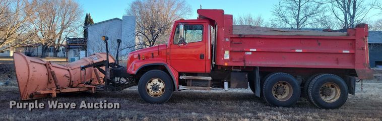 image for item NO9882 2003 Freightliner FL80 dump truck