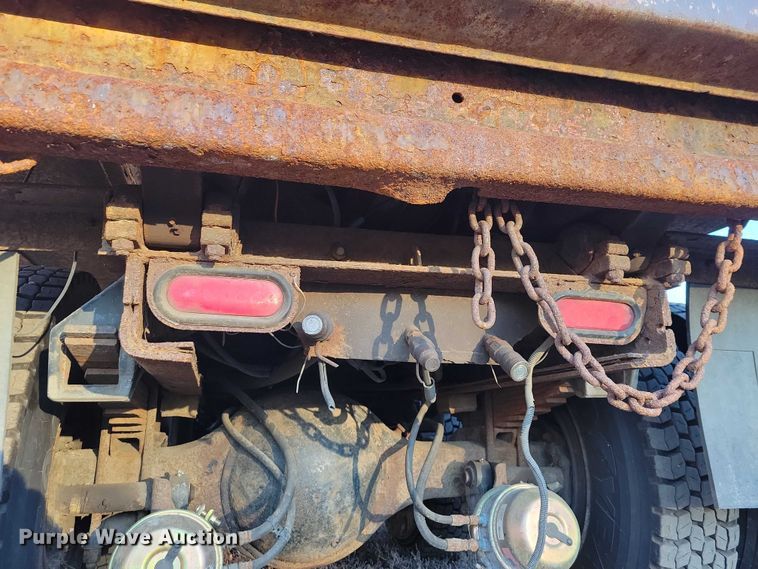 image for item NO9882 2003 Freightliner FL80 dump truck