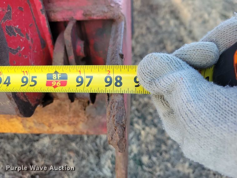 image for item NO9882 2003 Freightliner FL80 dump truck