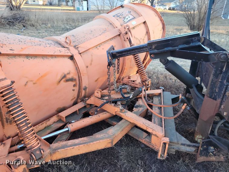 image for item NO9882 2003 Freightliner FL80 dump truck