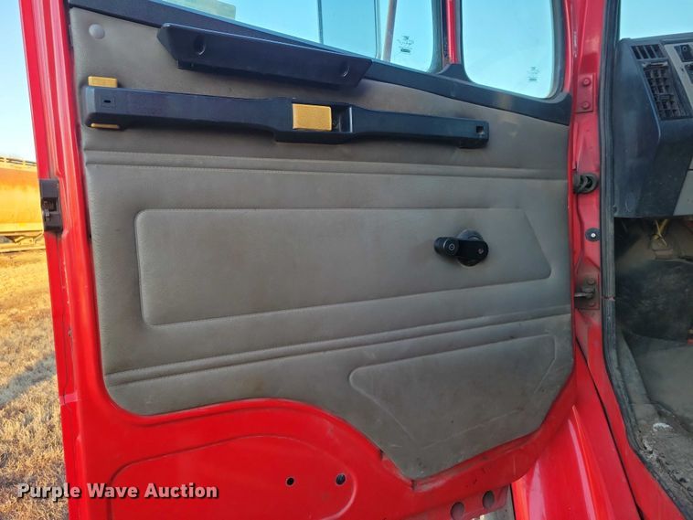 image for item NO9882 2003 Freightliner FL80 dump truck