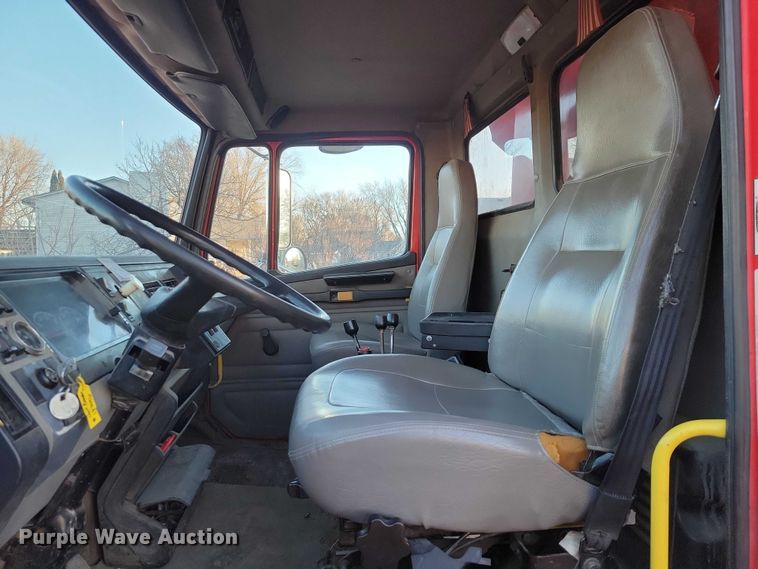 image for item NO9882 2003 Freightliner FL80 dump truck