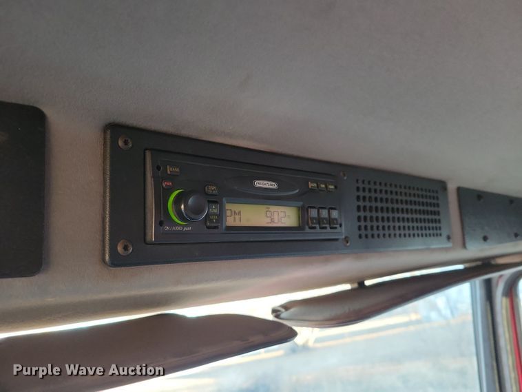 image for item NO9882 2003 Freightliner FL80 dump truck