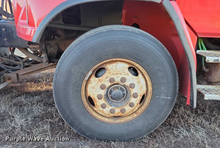 image for item NO9882 2003 Freightliner FL80 dump truck