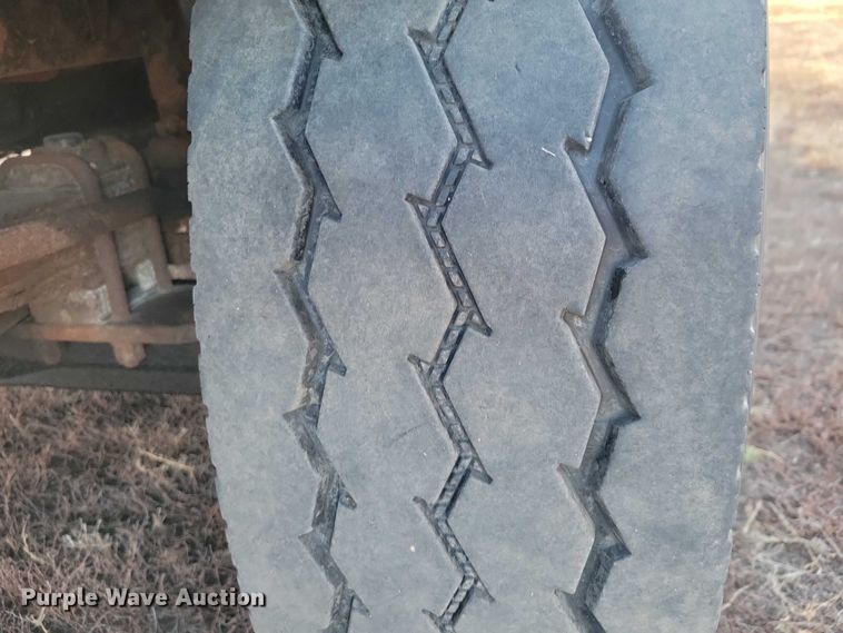 image for item NO9882 2003 Freightliner FL80 dump truck