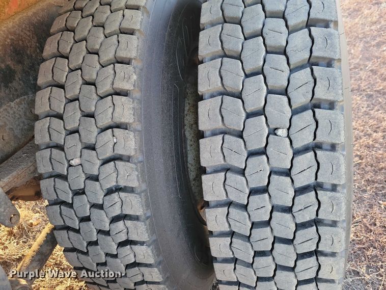 image for item NO9882 2003 Freightliner FL80 dump truck