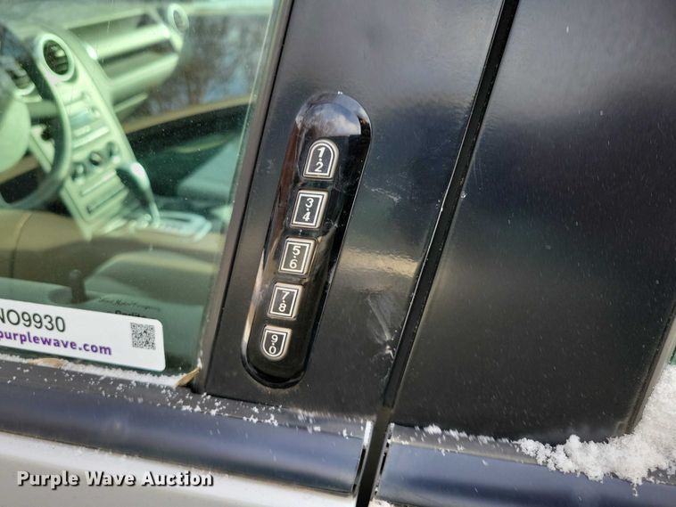 image for item NO9930 2005 Ford  Freestyle van