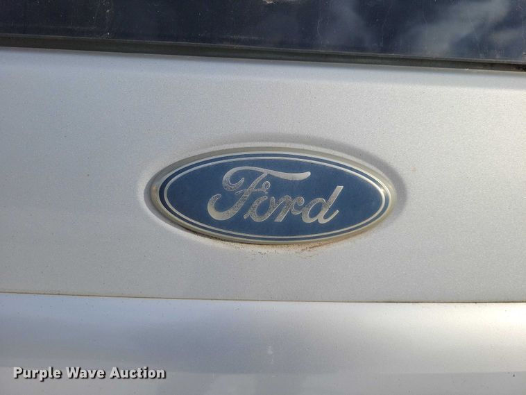 image for item NO9930 2005 Ford  Freestyle van