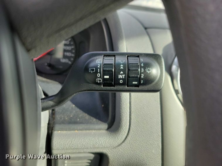 image for item NO9930 2005 Ford  Freestyle van