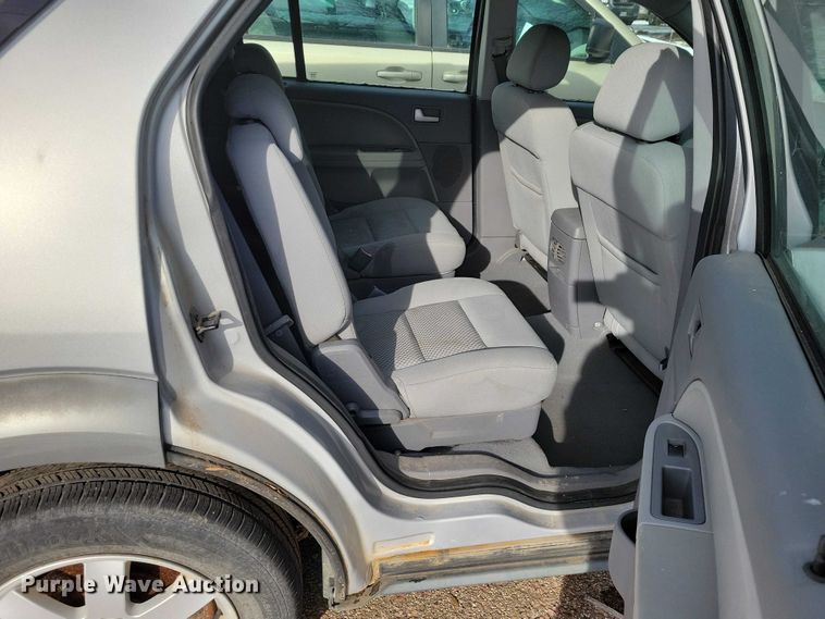 image for item NO9930 2005 Ford  Freestyle van