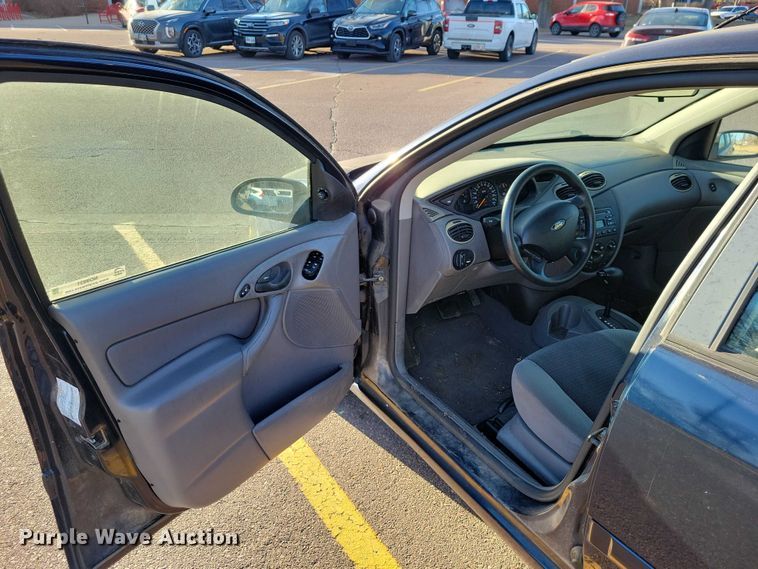 image for item NO9931 2003 Ford  Focus 