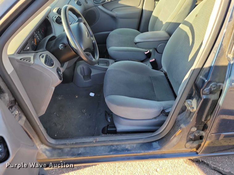 image for item NO9931 2003 Ford  Focus 