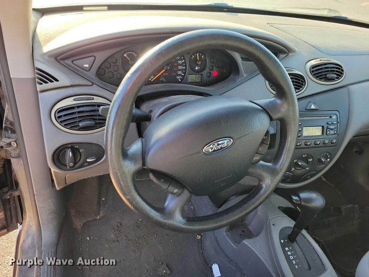 image for item NO9931 2003 Ford  Focus 