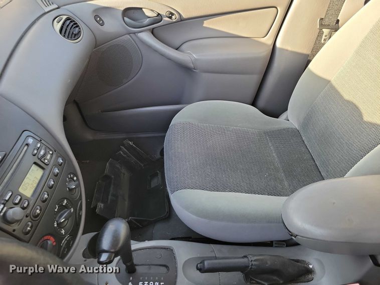 image for item NO9931 2003 Ford  Focus 