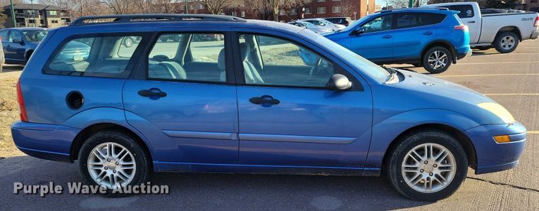 image for item NO9932 2002 Ford  Focus 