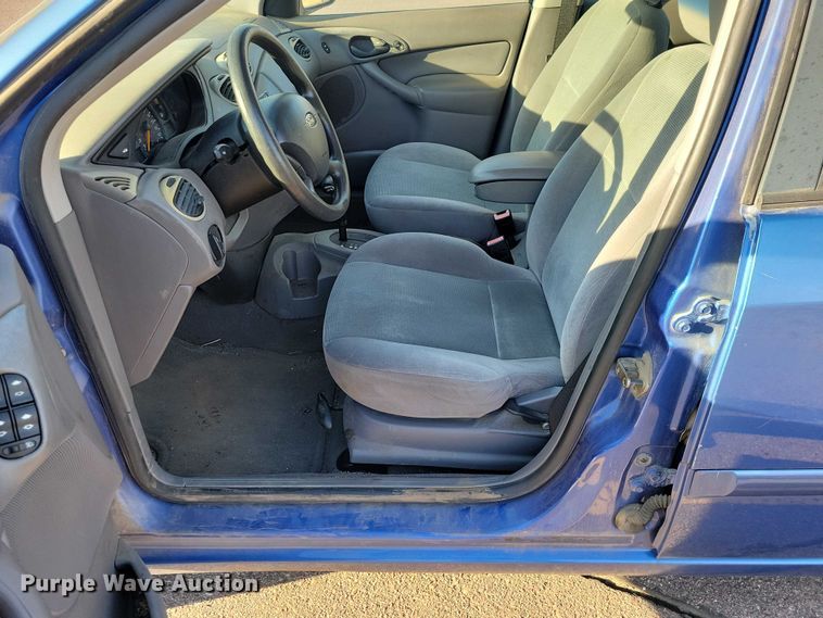 image for item NO9932 2002 Ford  Focus 