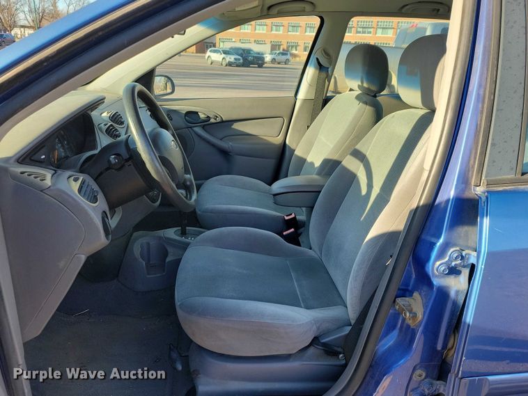 image for item NO9932 2002 Ford  Focus 