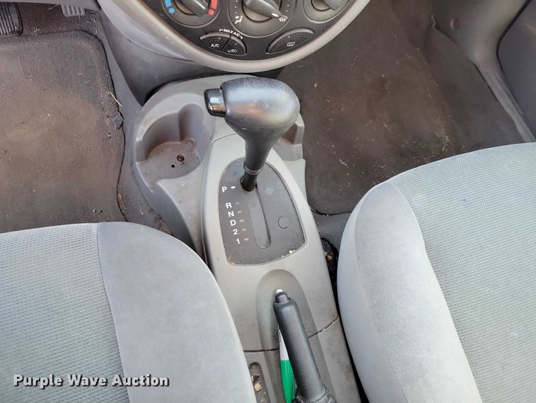 image for item NO9932 2002 Ford  Focus 