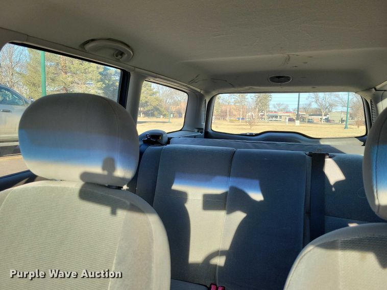 image for item NO9932 2002 Ford  Focus 