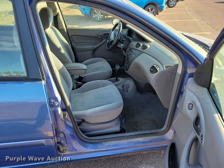 image for item NO9932 2002 Ford  Focus 
