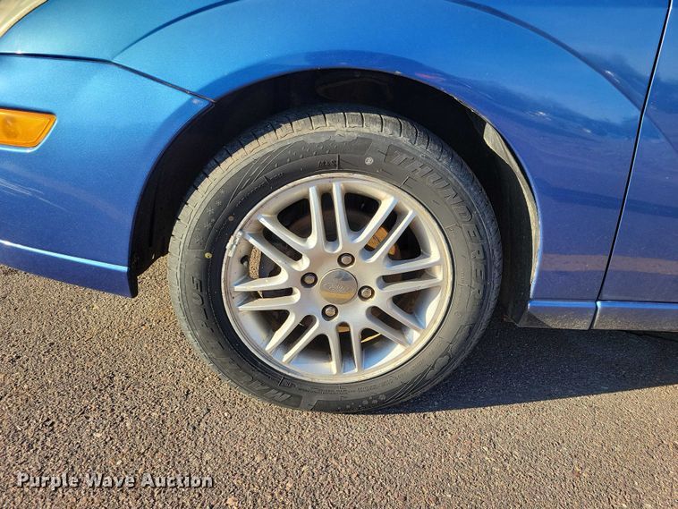 image for item NO9932 2002 Ford  Focus 
