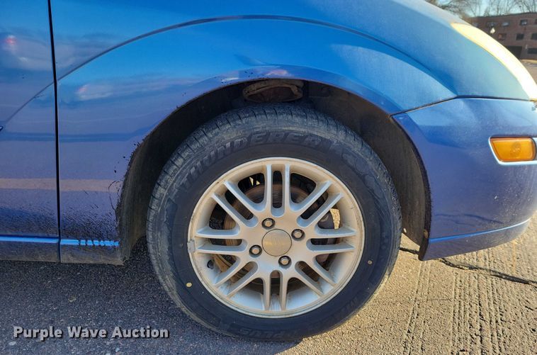 image for item NO9932 2002 Ford  Focus 